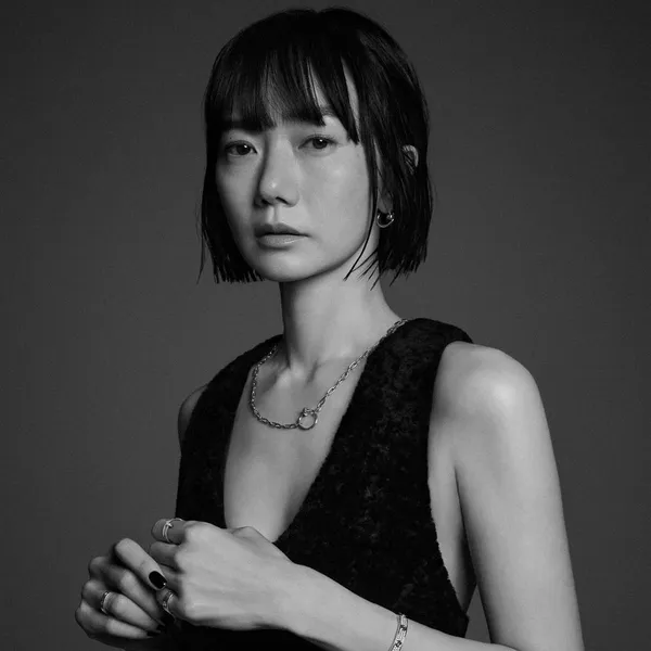 The most loved look of Bae Doona today