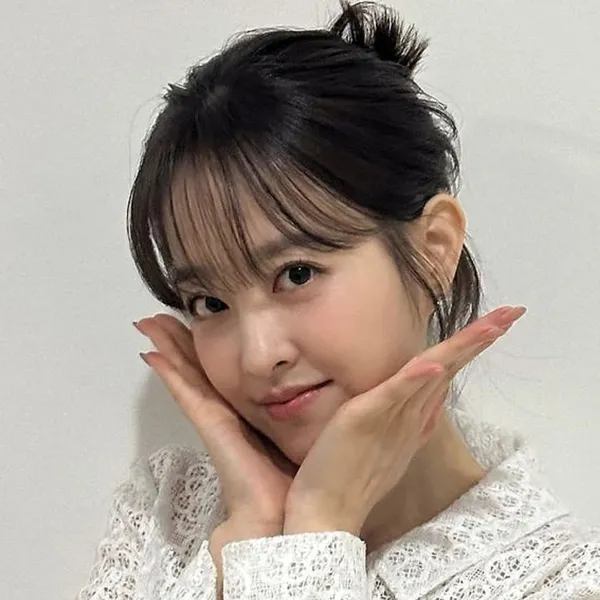 Popular photo full of fans’ love for Park Boyoung