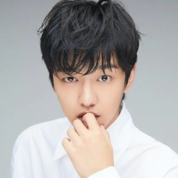 Popular photo full of fans’ love for Shin Wonho