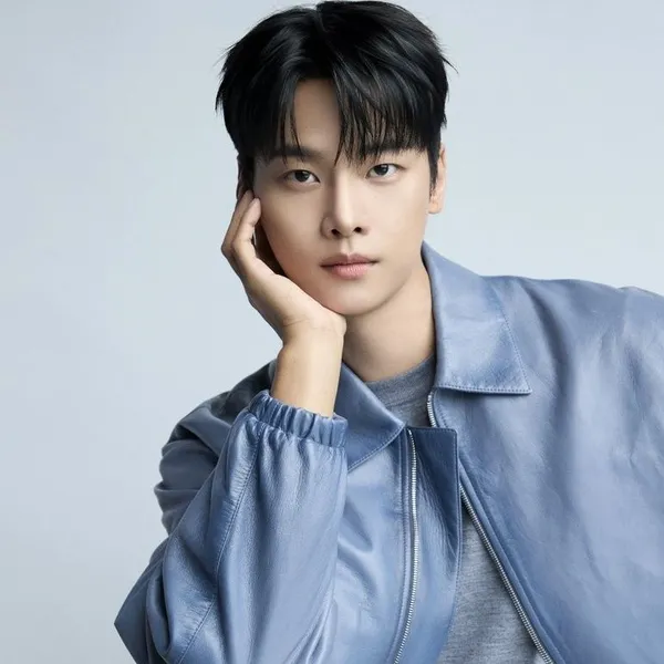 Popular photo full of fans’ love for Cha Hakyeon (N)
