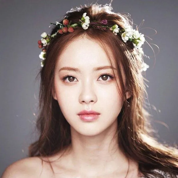 Popular photo full of fans’ love for Go Ara