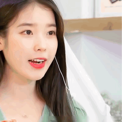 Popular photo full of fans’ love for IU