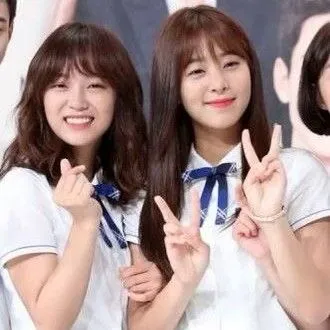 The most loved look of Seol Inah today