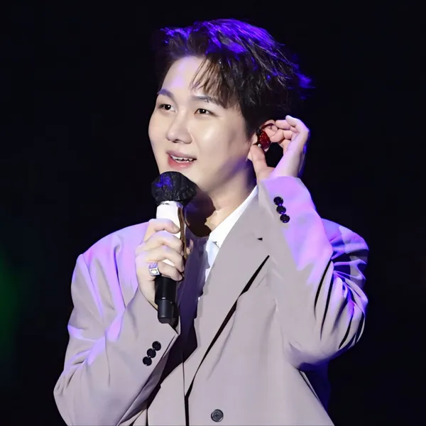 Popular photo full of fans’ love for Kim Soochan