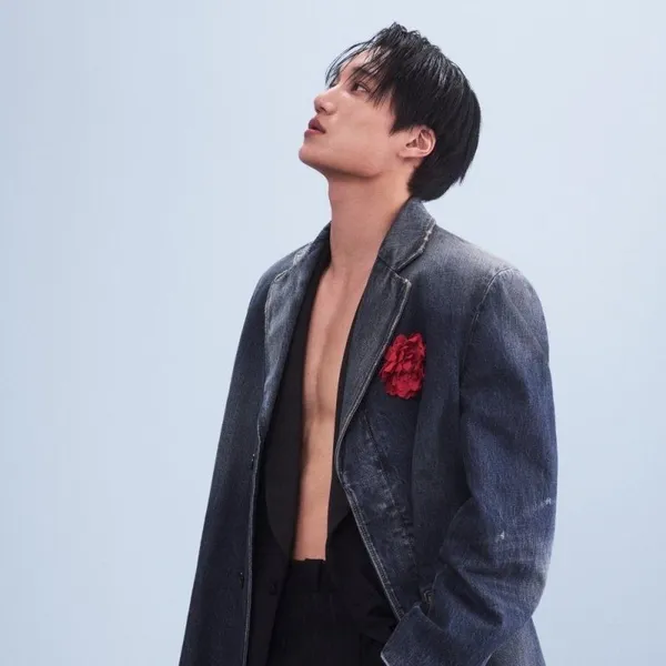 Popular photo full of fans’ love for KAI