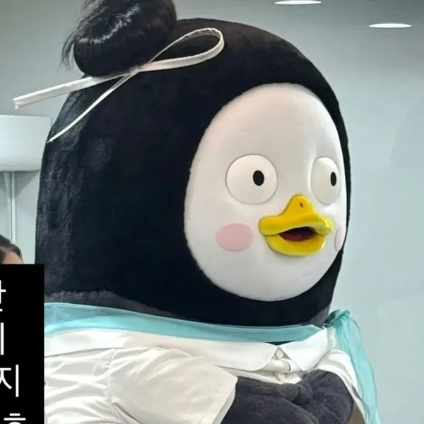 Popular photo full of fans’ love for Pengsoo
