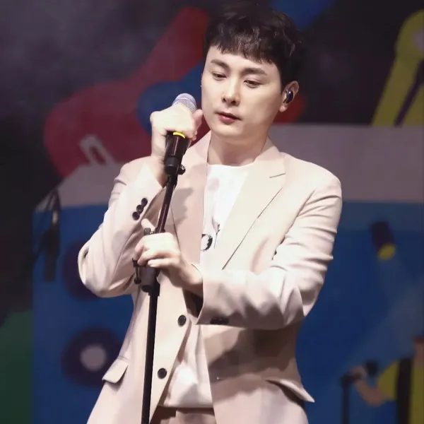 Top moment of Min Kyunghoon chosen by fans