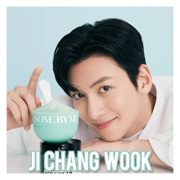 Popular photo full of fans’ love for Ji Changwook