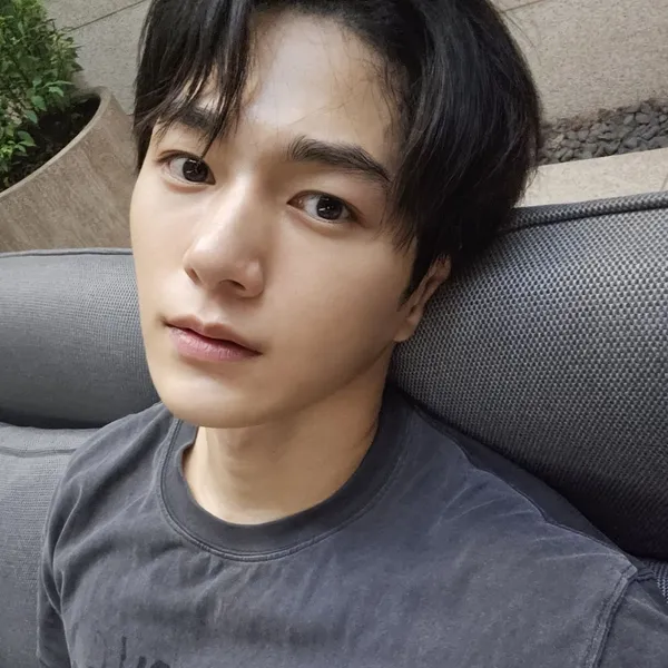 Top moment of Kim Myungsoo (L) chosen by fans