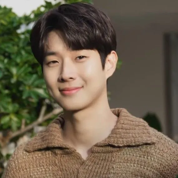 Top moment of Choi Wooshik chosen by fans