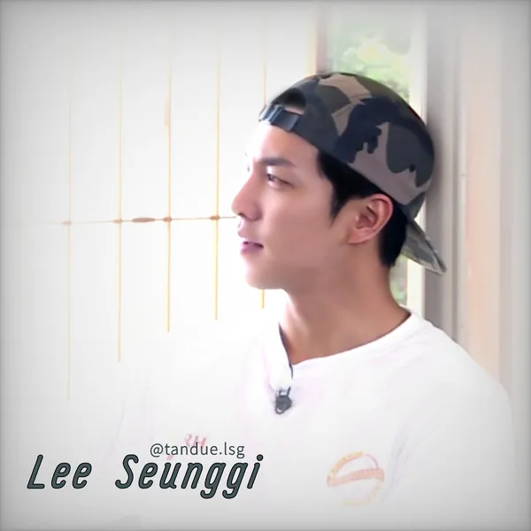Popular photo full of fans’ love for Lee Seunggi