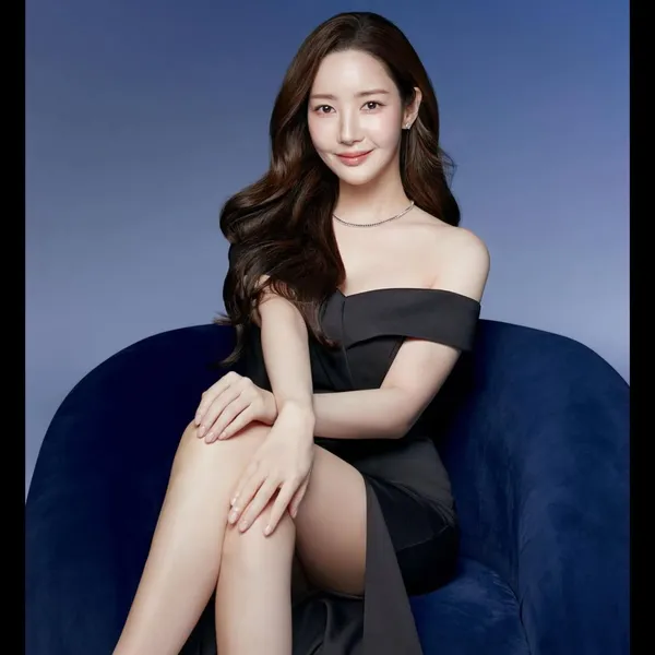 The most loved look of Park Minyoung today