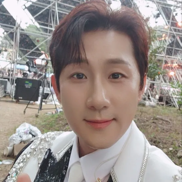 The most loved look of Na Sangdo today