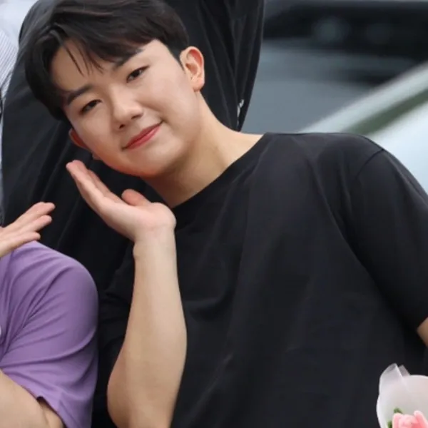 The most loved look of Nam Seungmin today