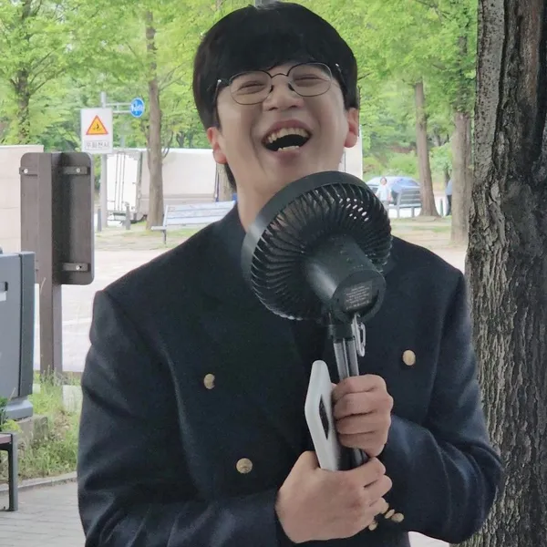 Penampilan Park Jihoo (Mr. Trot 3) yang paling disukai hari ini