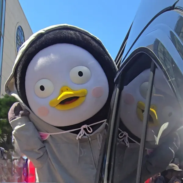 Popular photo full of fans’ love for Pengsoo