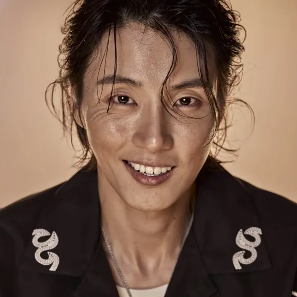 Popular photo full of fans’ love for Yoon Shiyoon