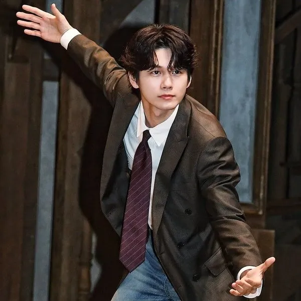 Popular photo full of fans’ love for Ong Seongwu