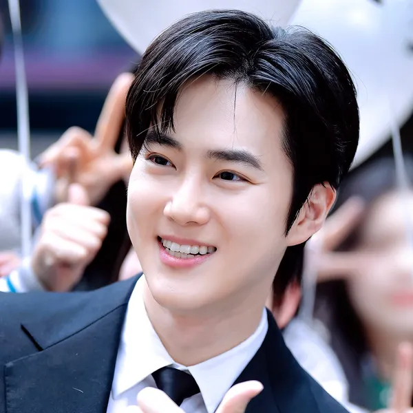Popular photo full of fans’ love for Suho