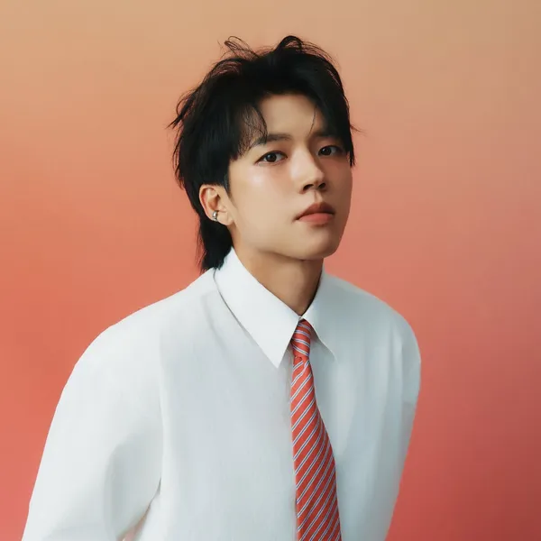 The most loved look of Nam Woohyun today