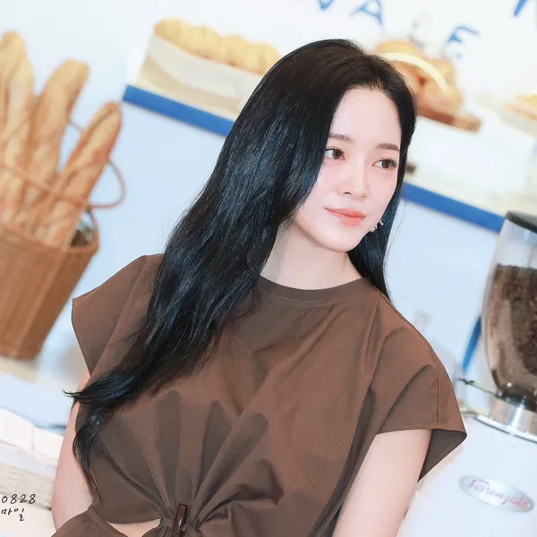 Popular photo full of fans’ love for Kim Sejeong