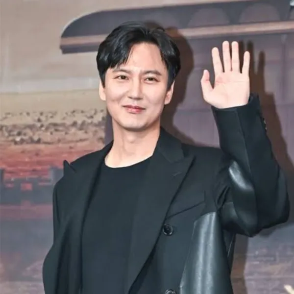 Popular photo full of fans’ love for Kim Namgil