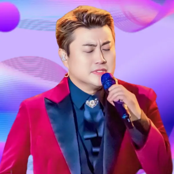 The most loved look of Kim Hojoong today