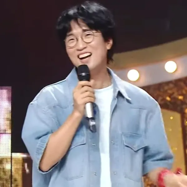 The most loved look of Bak Changgeun today