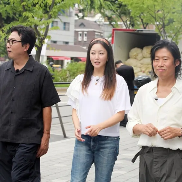 Popular photo full of fans’ love for Kim Heesun