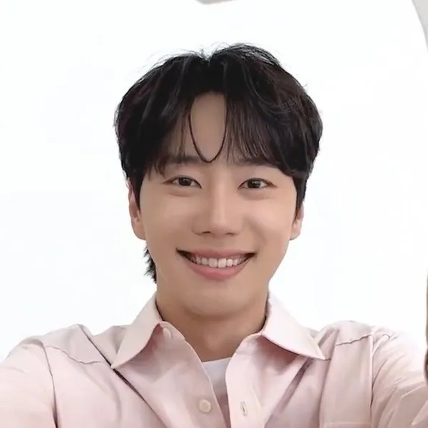 The most loved look of Lee Junyoung today