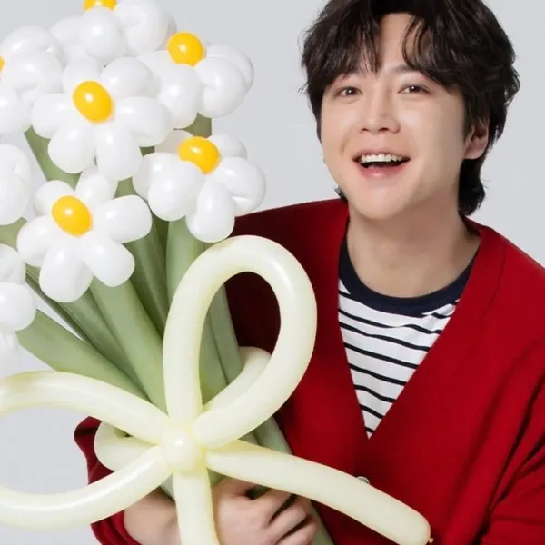 Popular photo full of fans’ love for Jang Geunsuk
