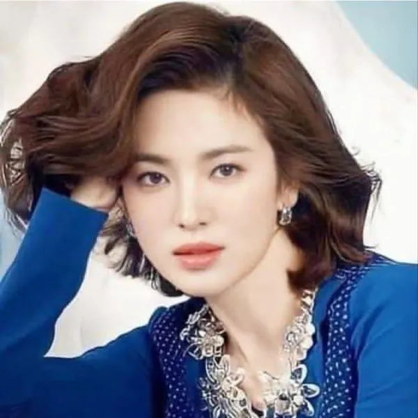 The most loved look of Song Hyekyo today