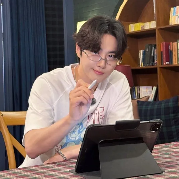 Top moment of Suho chosen by fans