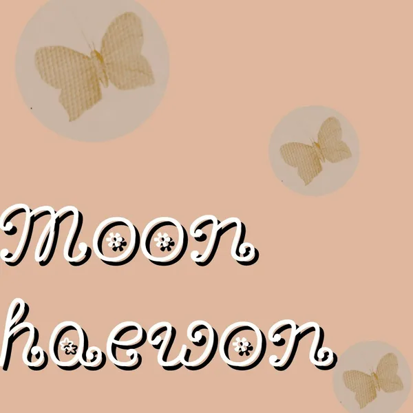 Top moment of Moon Chaewon chosen by fans