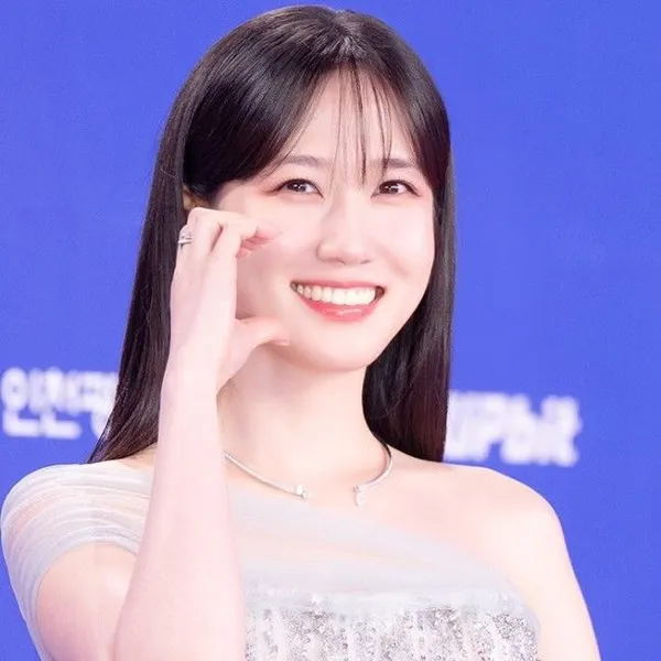 The most loved look of Park Eunbin today