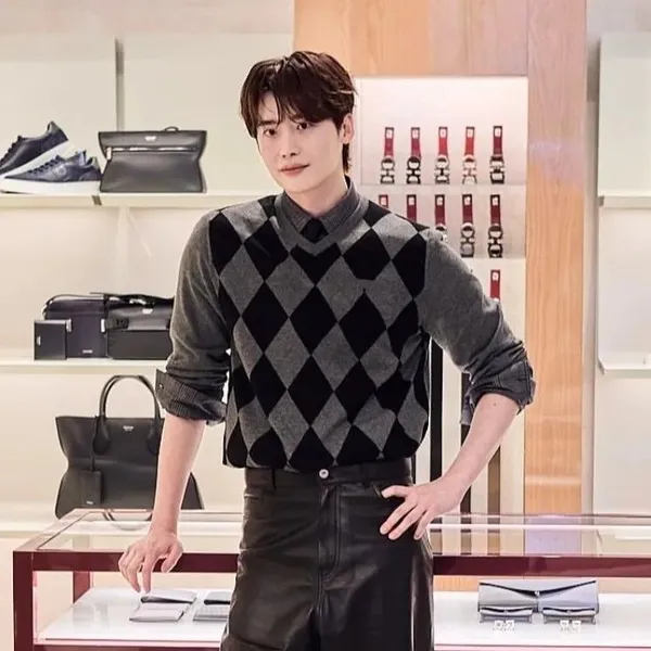 Top moment of Lee Jongsuk chosen by fans