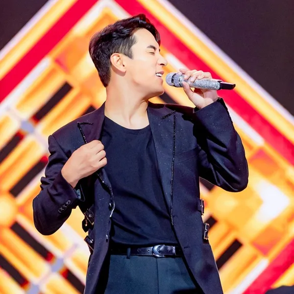 The most loved look of Jang Minho today