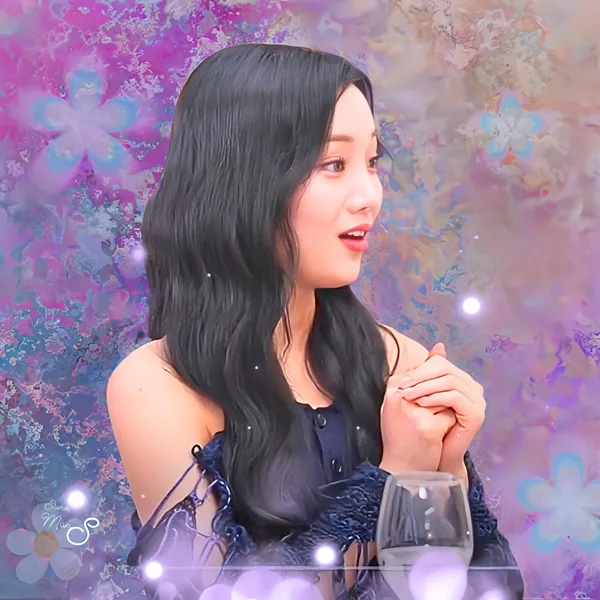 Top moment of Kim Soyeon (2004) chosen by fans