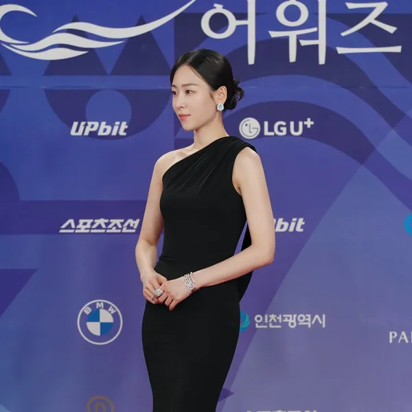 Top moment of Seo Hyunjin chosen by fans