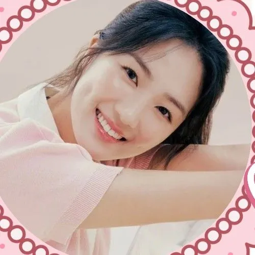 Representative photo of Kim Hyeyoon showing their charm
