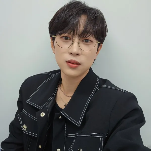 The most loved look of An Sunghoon today