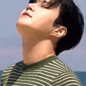 Today’s standout profile photo of Kim Seonho on Choeaedol Celeb
