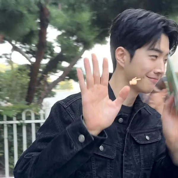 The most loved look of Kang Hoon today