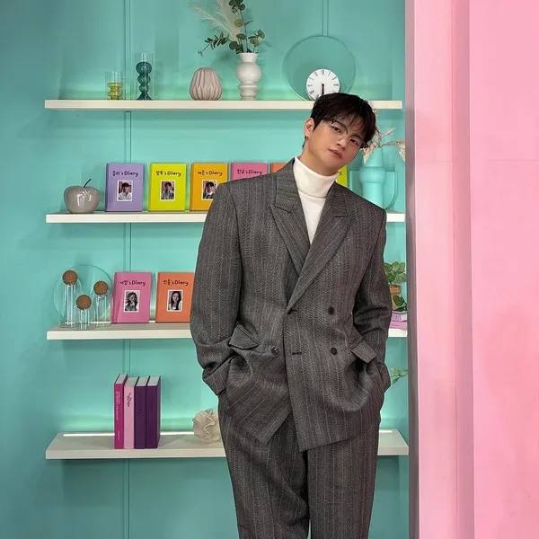 Popular photo full of fans’ love for Seo Inguk