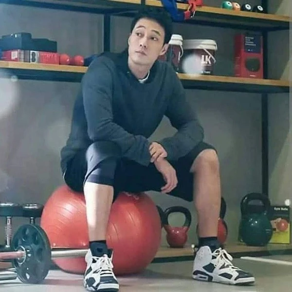 The most loved look of So Jisub today