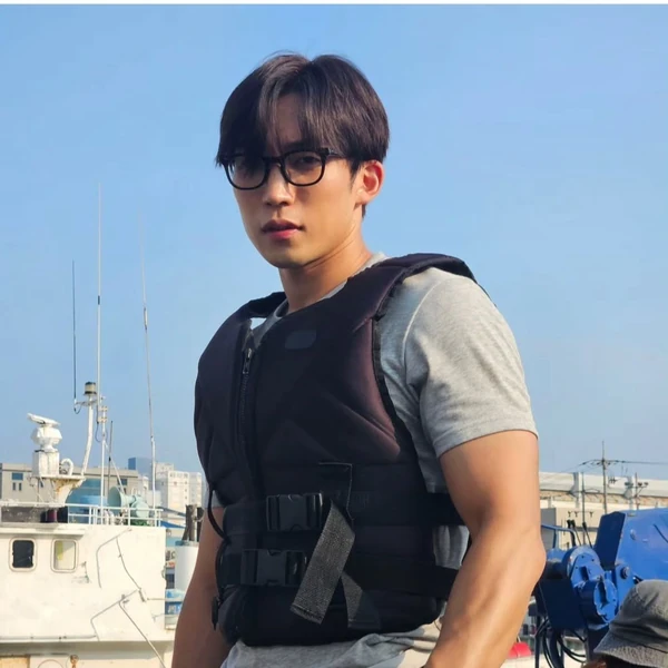 The most loved look of Lee Sangyi today