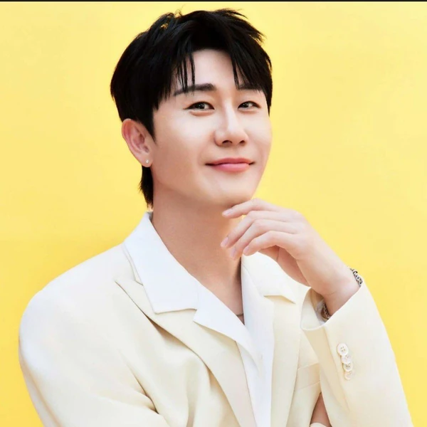 Top moment of Young Tak chosen by fans