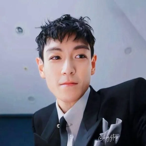 The most loved look of T.O.P today