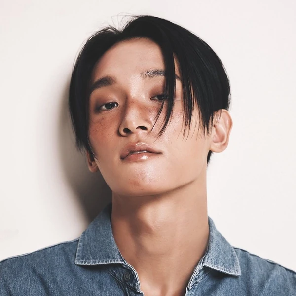 The most loved look of Choi Hojong today