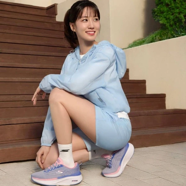 The most loved look of Park Eunbin today